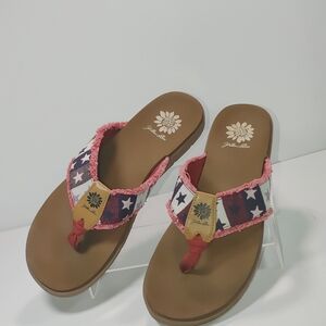 Yellow Box Women’s Size 8 1/2 Wide Strap Patriotic Red White Blue Raglan Sandals